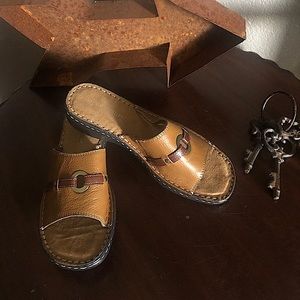 Naturalizer sandals  NWOT Sz 7M